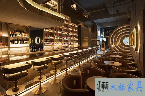 酒吧家具裝修選購酒吧桌椅需要注意什么問題？ 
