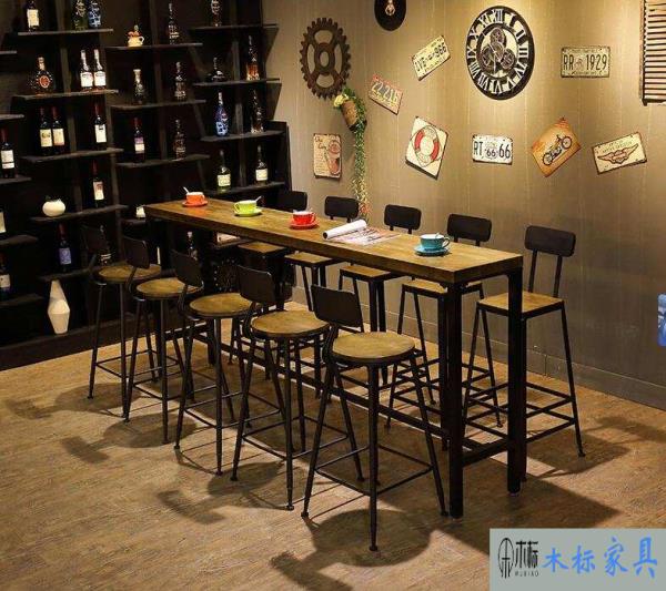 高檔酒吧桌椅搭配你選對(duì)了家具定制廠(chǎng)家了嗎 
