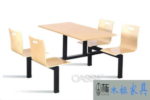 如何經(jīng)濟(jì)合理布局快餐店桌椅 