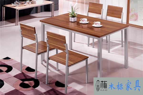 餐廳桌椅擺放有講究，擺對了坪效穩增！ 